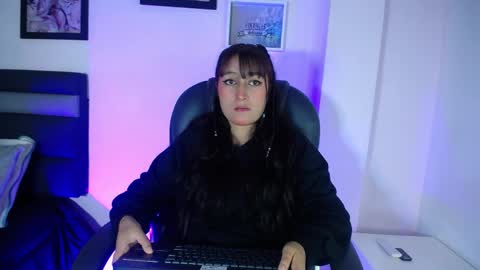 Fenix online show from 10, 4, 2026