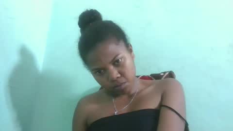 Snapshot of fenou122745 chatting on 12, 10, 2025 fenou122745 online show from 12, 10, 2025