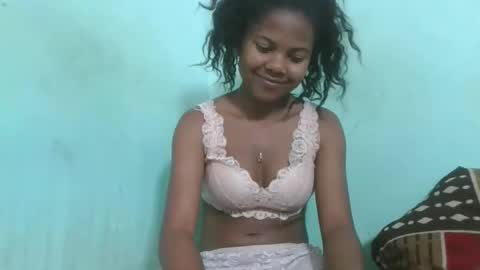 Snapshot of fenou122745 chatting on 20, 10, 2025 fenou122745 online show from 20, 10, 2025