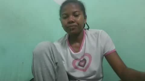 Snapshot of fenou122745 chatting on 24, 11, 2025 fenou122745 online show from 24, 11, 2025