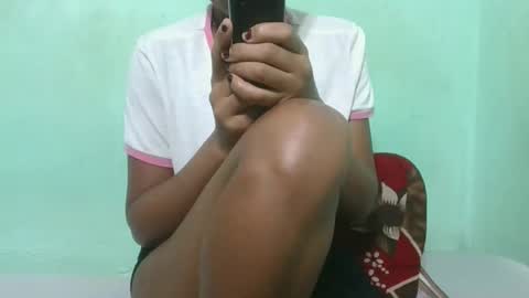 Snapshot of fenou122745 chatting on 22, 12, 2025 fenou122745 online show from 22, 12, 2025