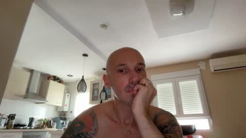 Snapshot of ferlucidaddy chatting on 18, 6, 2026 FerLuciDaddy online show from 18, 6, 2026