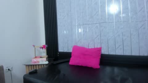 Fernandaclar online show from 10, 10, 2025