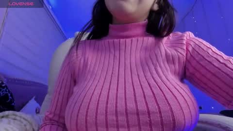 Snapshot of fernandadiaz05 chatting on 16, 2, 2025 Fernanda Diaz online show from 16, 2, 2025