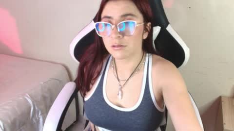 Snapshot of fernandadiaz05 chatting on 19, 9, 2025 Fernanda Diaz online show from 19, 9, 2025