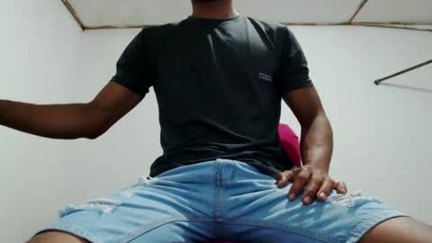 fernandez_latinblack online show from 4, 1, 2025