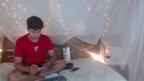 FER PHOENIX online show from 10, 1, 2025