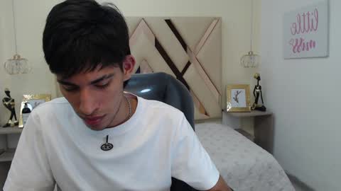 FER PHOENIX online show from 7, 2, 2025