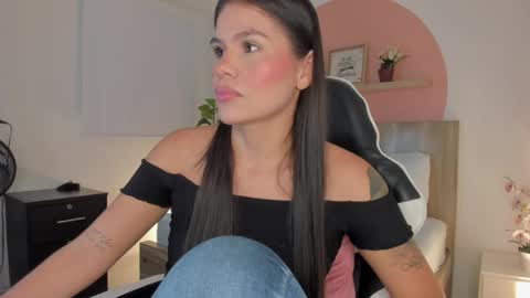 Snapshot of ferx2003 chatting on 11, 9, 2025 Fer online show from 11, 9, 2025