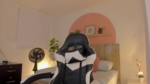 Snapshot of ferx2003 chatting on 18, 9, 2025 Fer online show from 18, 9, 2025