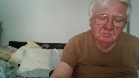 Snapshot of fewxtrapounds985 chatting on 12, 3, 2025 fewxtrapounds985 online show from 12, 3, 2025