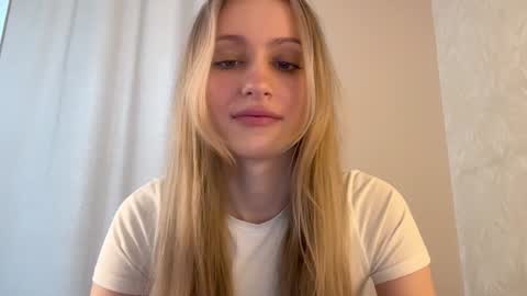 Snapshot of fflloowweerr chatting on 20, 12, 2024 Lisa online show from 20, 12, 2024