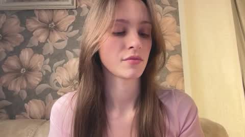 Snapshot of fflloowweerr chatting on 2, 3, 2026 Lisa online show from 2, 3, 2026