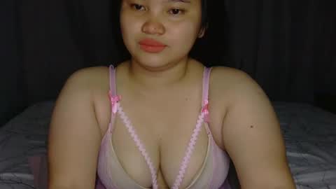 fhwilloughbyxx online show from 13, 4, 2026