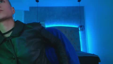 Snapshot of fieramadame chatting on 4, 10, 2025 online show from 4, 10, 2025