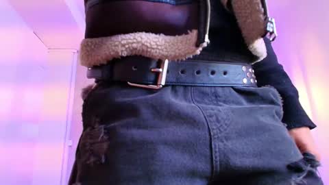   online show from 7, 11, 2025