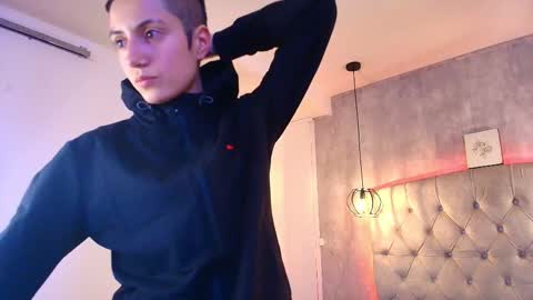   online show from 21, 12, 2025