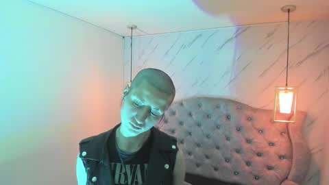   online show from 19, 3, 2026