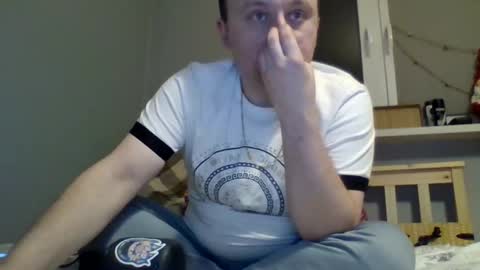 Snapshot of filipek757 chatting on 5, 1, 2025 filipek757 online show from 5, 1, 2025