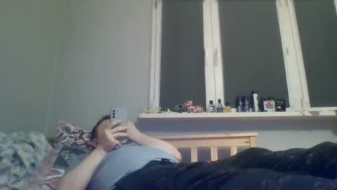 Snapshot of filipek757 chatting on 4, 10, 2025 filipek757 online show from 4, 10, 2025
