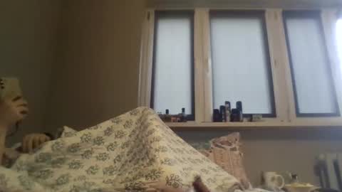 Snapshot of filipek757 chatting on 18, 10, 2025 filipek757 online show from 18, 10, 2025
