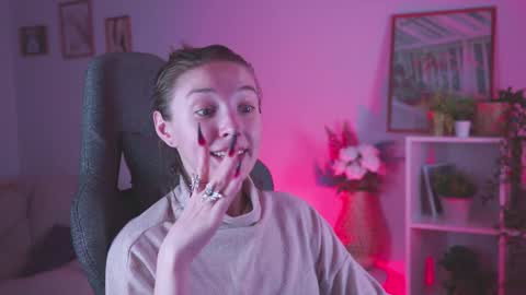 Snapshot of filipinaadams chatting on 14, 12, 2024 cap and Lana online show from 14, 12, 2024