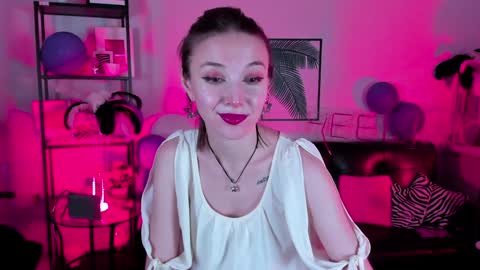 Snapshot of filipinaadams chatting on 18, 12, 2024 cap and Lana online show from 18, 12, 2024