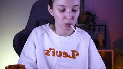 Snapshot of filipinaadams chatting on 26, 12, 2024 cap and Lana online show from 26, 12, 2024