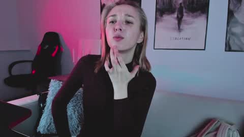 Snapshot of filipinaadams chatting on 13, 2, 2025 cap and Lana online show from 13, 2, 2025