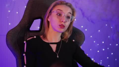 Snapshot of filipinaadams chatting on 27, 2, 2025 cap and Lana online show from 27, 2, 2025