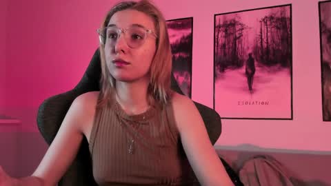 Snapshot of filipinaadams chatting on 28, 2, 2025 cap and Lana online show from 28, 2, 2025