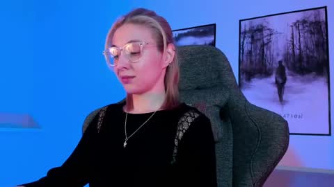 Snapshot of filipinaadams chatting on 6, 3, 2025 cap and Lana online show from 6, 3, 2025