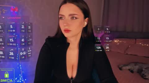 Snapshot of filister666 chatting on 5, 10, 2025 LEEN online show from 5, 10, 2025