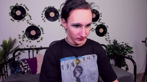 Snapshot of filldamon chatting on 25, 1, 2025 Honey Ill be waiting for you Tue Wed Thu Fri Sat Sun 10am-5pm online show from 25, 1, 2025