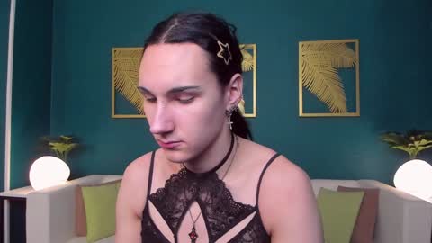 Snapshot of filldamon chatting on 1, 2, 2025 Honey Ill be waiting for you Tue Wed Thu Fri Sat Sun 10am-5pm online show from 1, 2, 2025