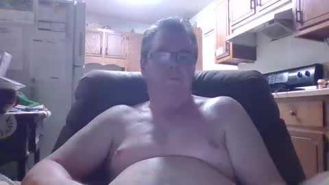 Snapshot of finderfiner chatting on 2, 10, 2025 finderfiner online show from 2, 10, 2025