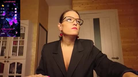 Lady online show from 24, 10, 2025