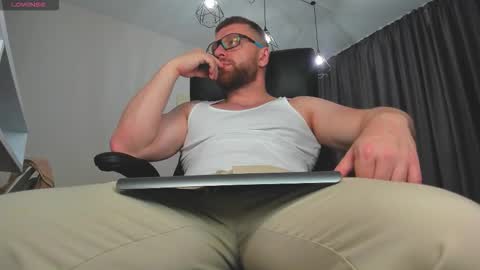 FindomGuyXXX online show from 28, 11, 2025