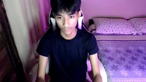 fineboii_rey18 online show from 20, 12, 2025