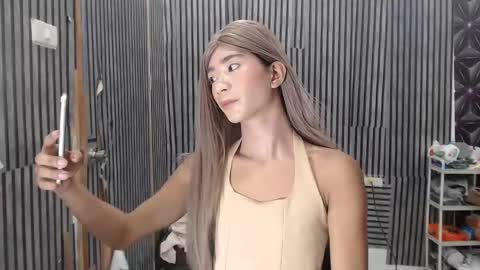 fiona908995 online show from 9, 4, 2026