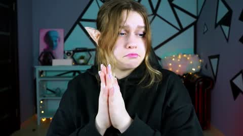 Snapshot of fioramarmoris chatting on 28, 12, 2024 fiora online show from 28, 12, 2024