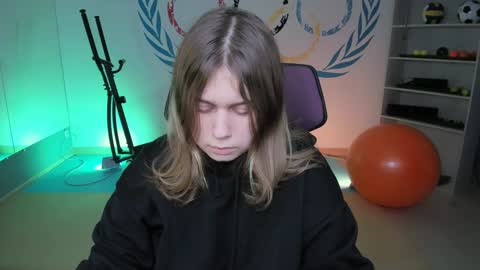 Snapshot of fioramarmoris chatting on 23, 1, 2025 fiora online show from 23, 1, 2025