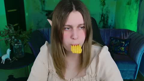 Snapshot of fioramarmoris chatting on 6, 2, 2025 fiora online show from 6, 2, 2025