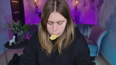 Snapshot of fioramarmoris chatting on 7, 2, 2025 fiora online show from 7, 2, 2025