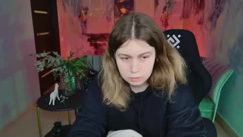 Snapshot of fioramarmoris chatting on 9, 2, 2025 fiora online show from 9, 2, 2025