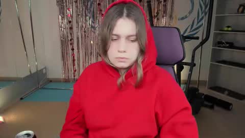 Snapshot of fioramarmoris chatting on 21, 2, 2025 fiora online show from 21, 2, 2025