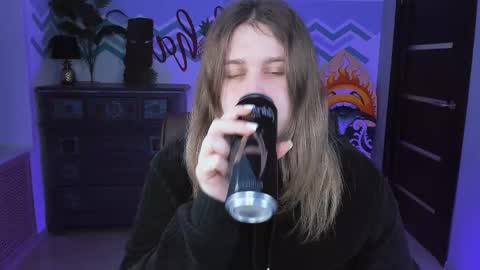 Snapshot of fioramarmoris chatting on 7, 3, 2025 fiora online show from 7, 3, 2025