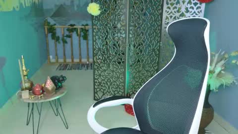 Snapshot of fioramarmoris chatting on 8, 3, 2025 fiora online show from 8, 3, 2025