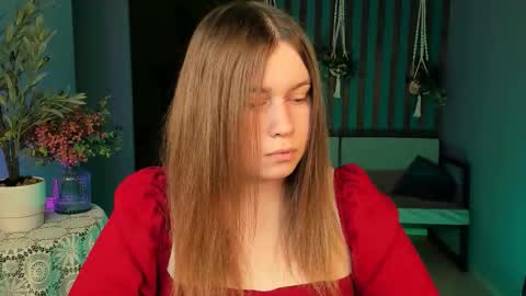 Snapshot of fioramarmoris chatting on 26, 9, 2025 fiora online show from 26, 9, 2025