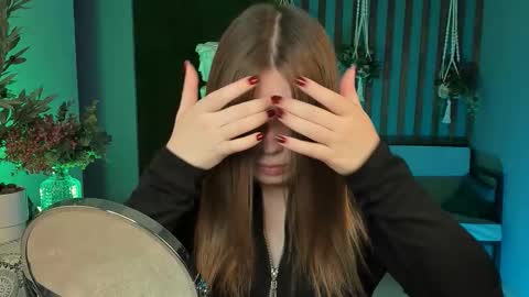 Snapshot of fioramarmoris chatting on 3, 10, 2025 fiora online show from 3, 10, 2025